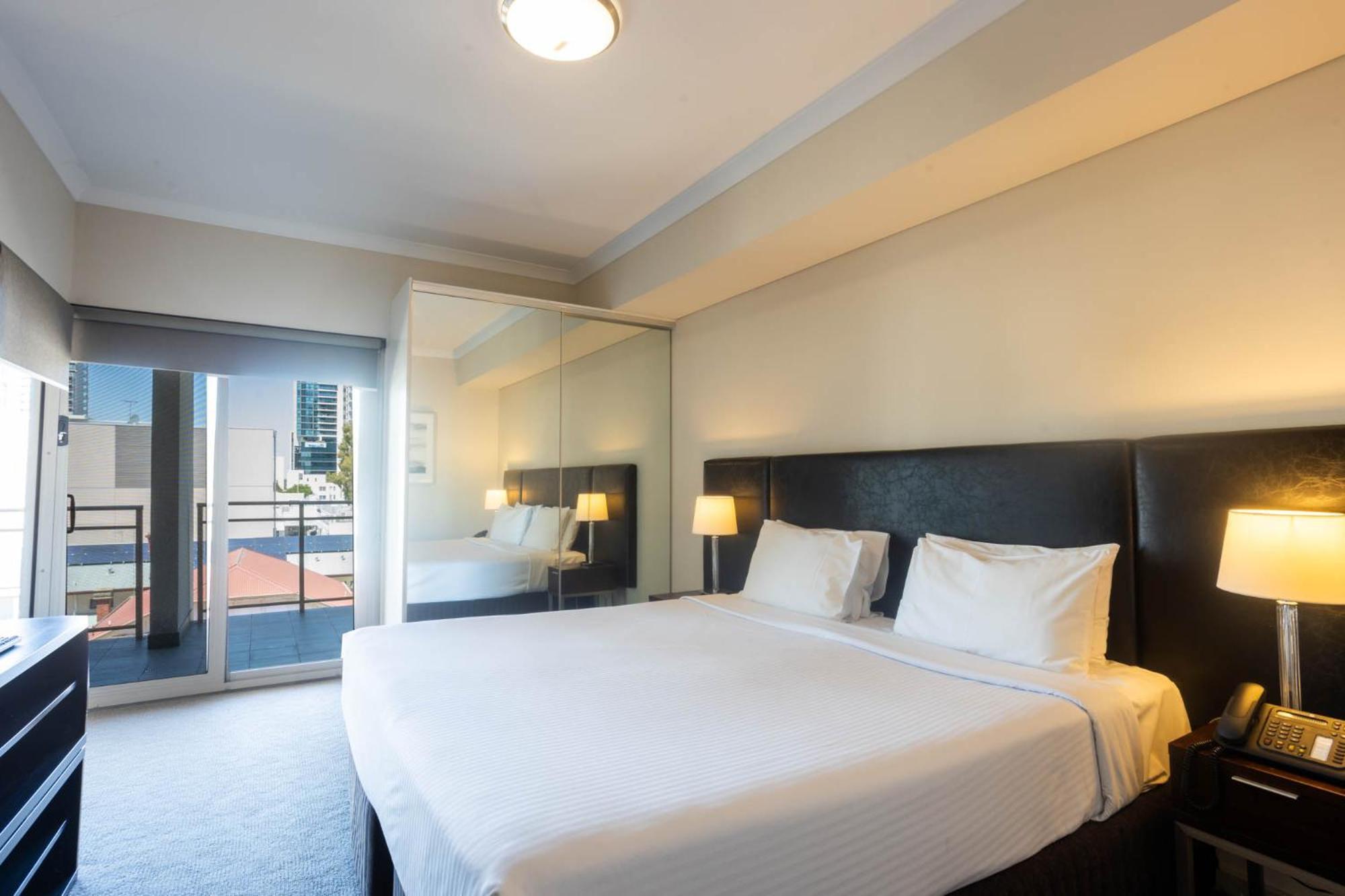 Baileys Serviced Apartments Perth Extérieur photo